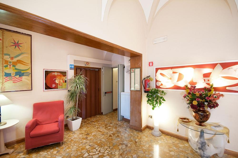 Allegroitalia Nazionale Volterra Extérieur photo